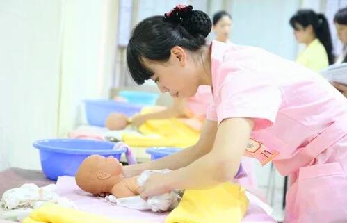 育嬰師的就業(yè)前景好不好？